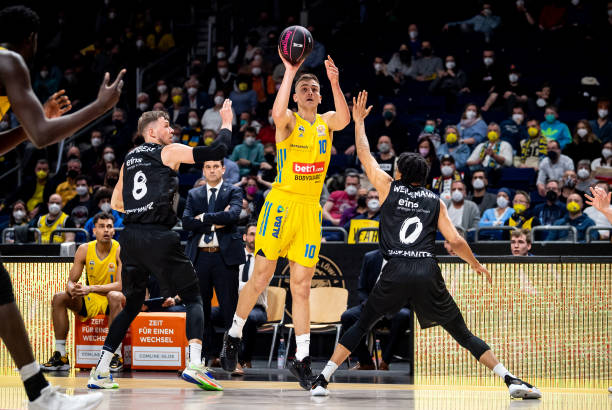 鼓励他们展 鼓励他们展